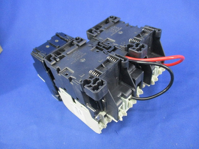 可逆式電磁開閉器200Ｖ 1.5kw MSO-2XT12-BC