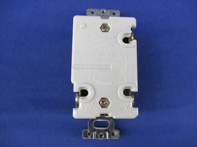 3P30A引掛埋込コンセント(ブラック) WF2331