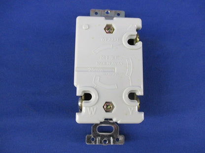 3P30A引掛埋込コンセント(ブラック) WF2331