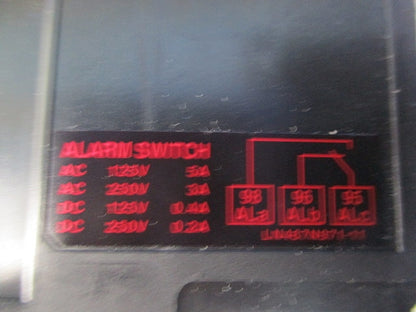 ノーヒューズブレーカ 3P30A(アラームスイッチ付) NF63-SV