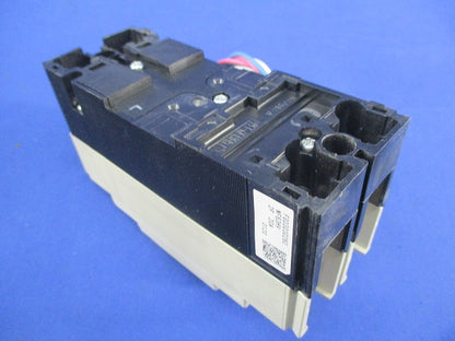 ノーヒューズブレーカ2P20A(アラームスイッチ無し) NF63-HV