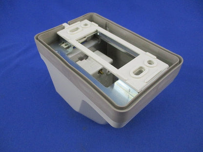 3P20A引掛防雨コンセント(ベージュ) WK6320