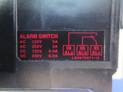 ノーヒューズブレーカ 2P30A(アラームスイッチ付) NF63-SV