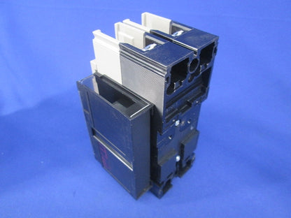 ノーヒューズブレーカ 2P30A(アラームスイッチ付) NF63-SV