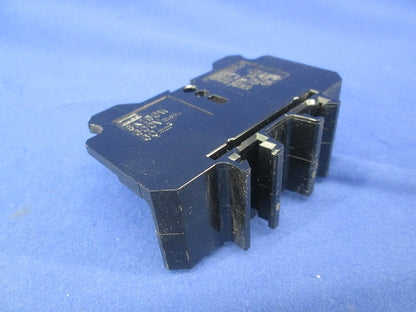 じ締め式端子台(7個入) BN150W