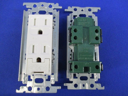 埋込扉付アースターミナル付接地ダブルコンセント(4個入)(汚れ有) WTF11523WK