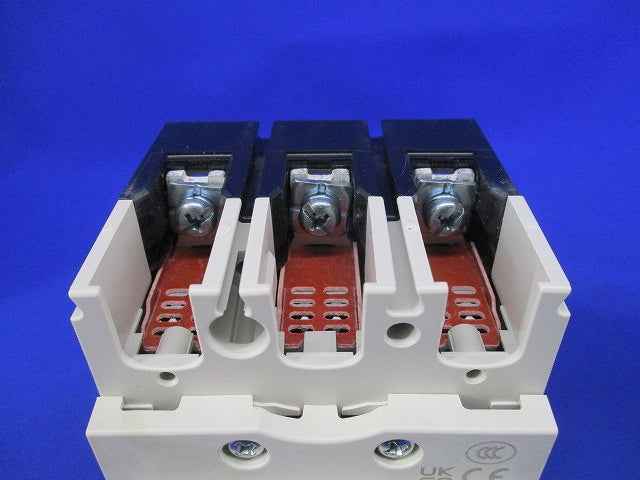 ノーヒューズブレーカ 3P30A(アラームスイッチ付) NF63-SV