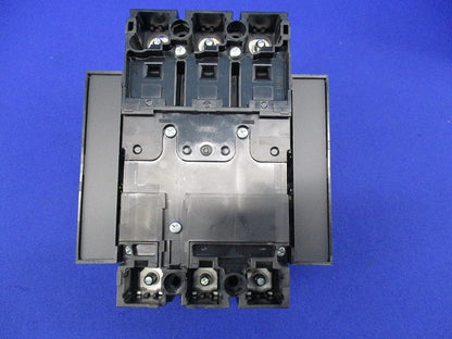 ノーヒューズブレーカ 3P15A　NF63-SV