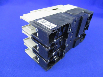 ノーヒューズスイッチ3P30A DSN32-SV