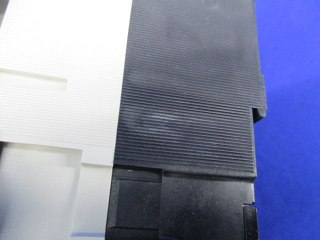 ノーヒューズスイッチ3P30A DSN32-SV