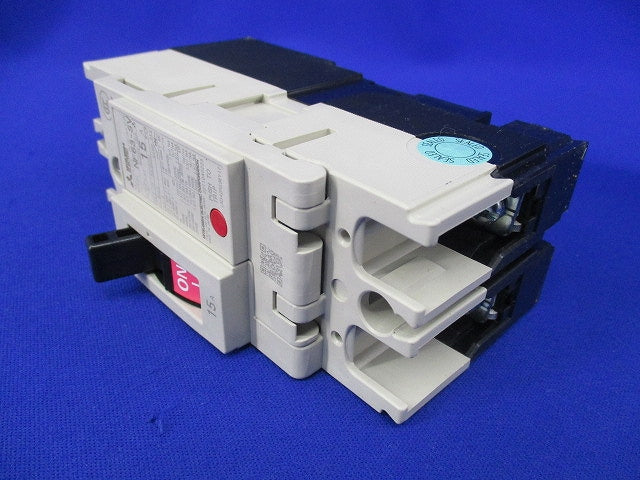 ノーヒューズブレーカ 2P15A NF63-SV