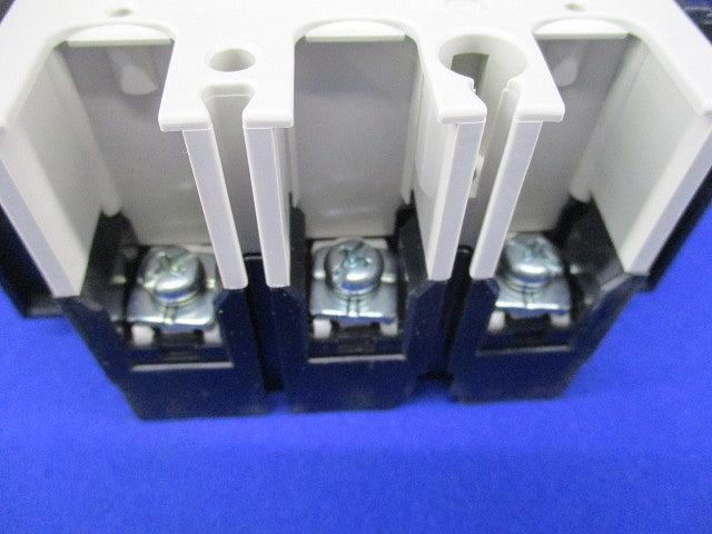 ノーヒューズブレーカ 3P15A　 NF63-SV