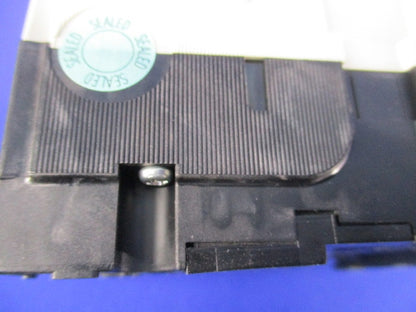 ノーヒューズスイッチ3P50A DSN63-SV