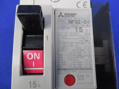ノーヒューズブレーカ2P15A(アラームスイッチ付) NF32-SV
