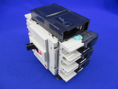 ノーヒューズブレーカ3P10A(アラームスイッチ付) NF32-SV