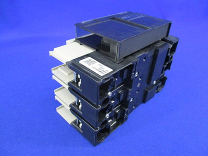 ノーヒューズスイッチ3P50A DSN63-SV