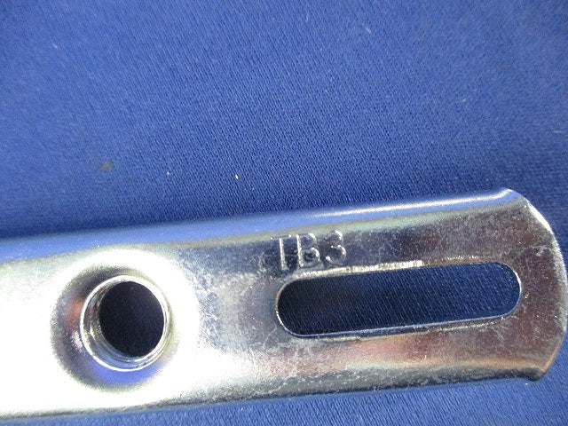 トロフック 型枠用ボックス支持金具(20個入) TB3H