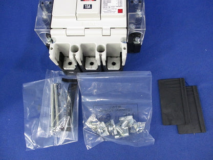 ヒューズフリー遮断器3P15A SXK60-C