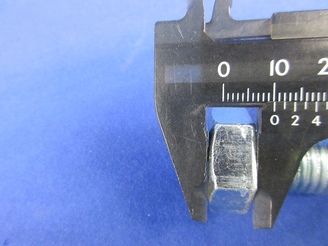 六角ボルトM16×30mm(22個入) CS4.8