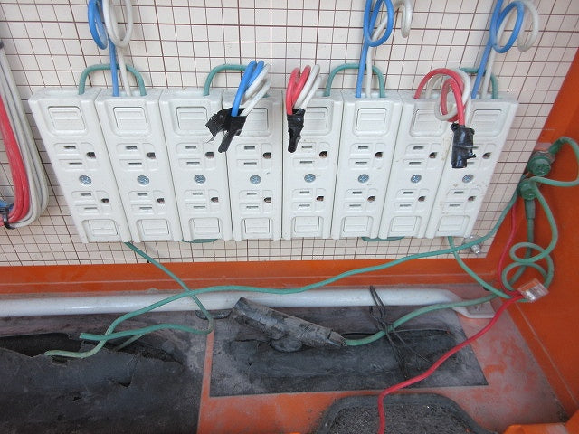 仮設用分電盤(ジャンク品) 型番混在