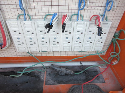 仮設用分電盤(ジャンク品) 型番混在