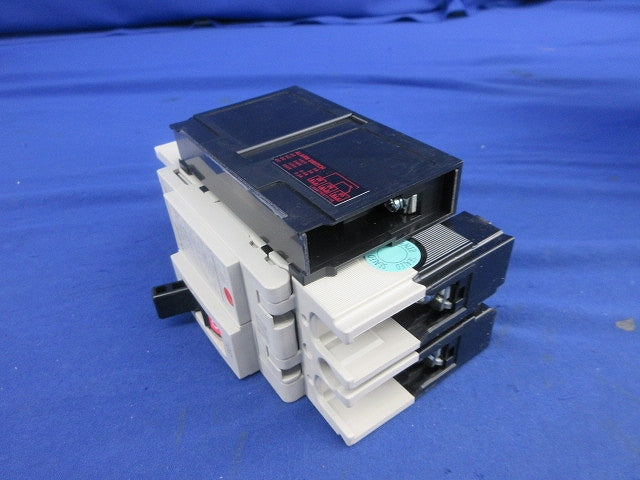 ノーヒューズブレーカ 2P30A(アラームスイッチ付) NF63-SV