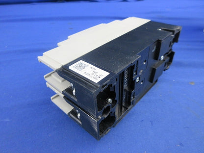 ノーヒューズブレーカ 2P30A(アラームスイッチ付) NF63-SV