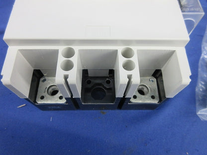 ヒューズフリー遮断器2P225A SXK225
