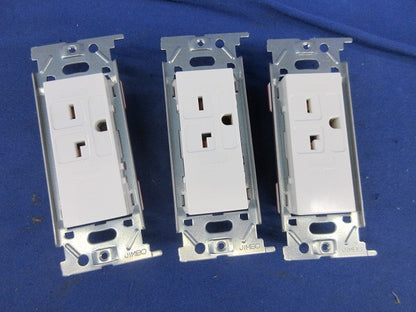 埋込高容量接地コンセント(3個入)ピュアホワイト JEC-BN-LIG