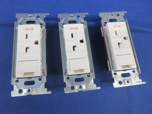 埋込アースターミナル付接地コンセント(3個入)ピュアホワイト JEC-BN-ITGE