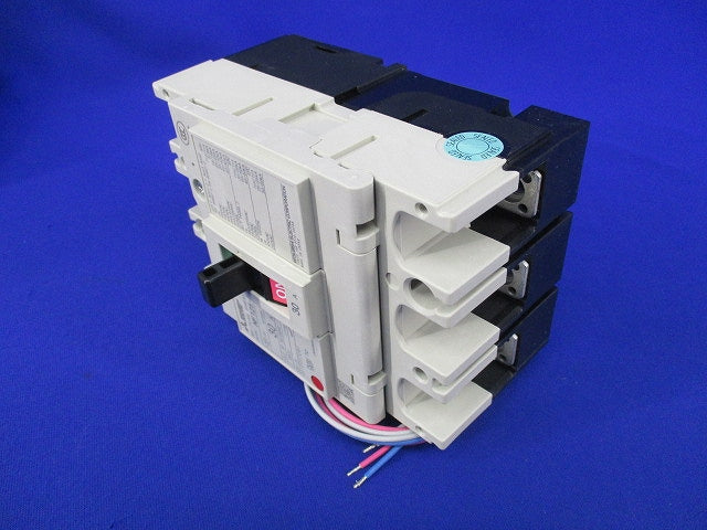 ノーヒューズ遮断器3P30A NF125-SV