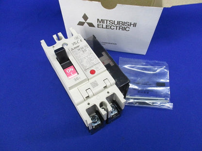 ノーヒューズブレーカ2P30A(アラームスイッチ付) NF32-SV