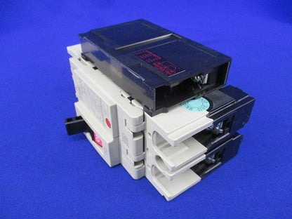 ノーヒューズブレーカ2P30A(アラームスイッチ付) NF32-SV