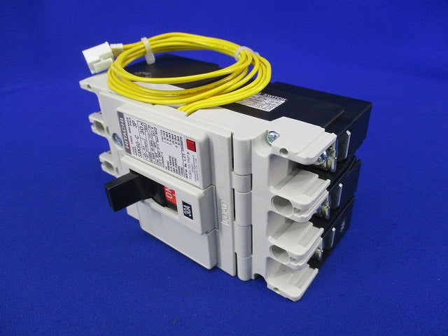 ヒューズフリー遮断器3P15A SXK60-C