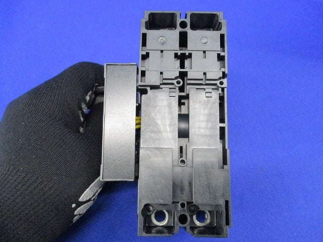 ヒューズフリー遮断器2P75A SXK125-C