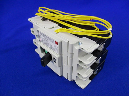 ヒューズフリー遮断器3P30A SXK60-C