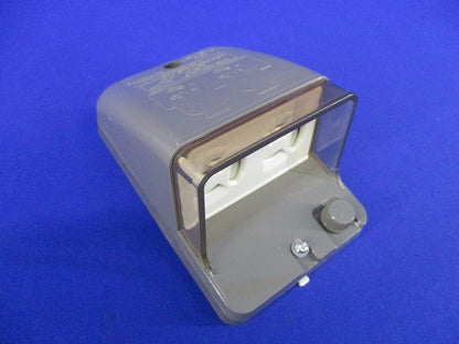 フル接地防水ダブルコンセント WK4105AK