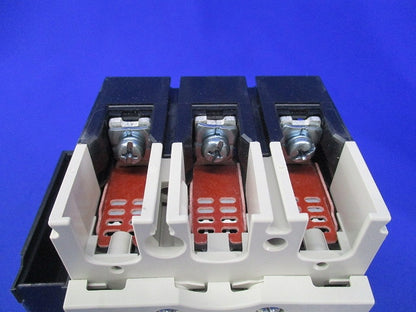 ノーヒューズスイッチ3P50A DSN63-SV