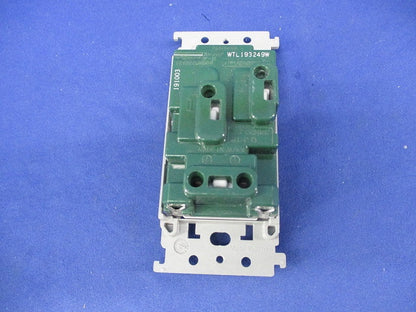 埋込アースターミナル付接地コンセント(3個入) WTL193249W