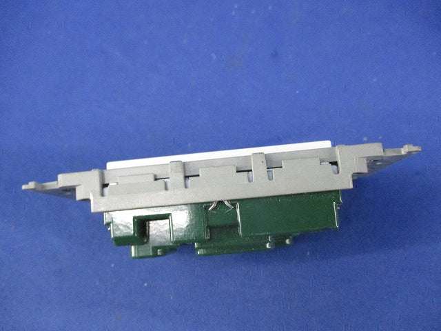 埋込アースターミナル付接地コンセント(3個入) WTL193249W