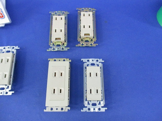 埋込アースターミナル付ダブルコンセント(金属枠付)(メーカー混在6個入)(利休色) WTF1532他