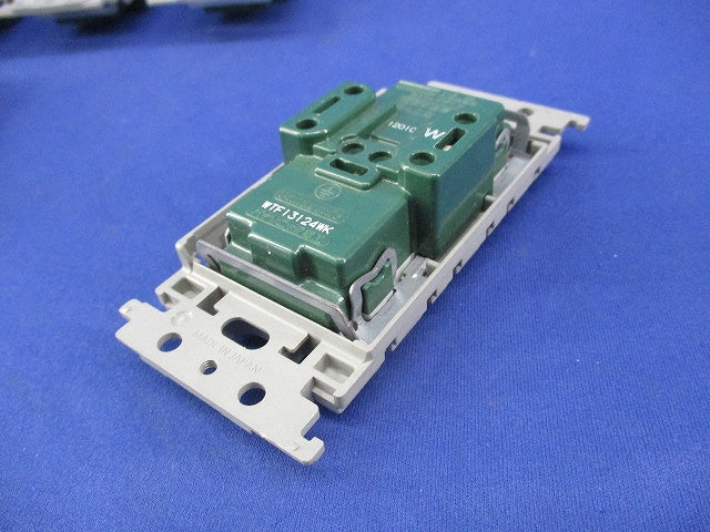 埋込接地ダブルコンセント(5個入) WTF13124WK