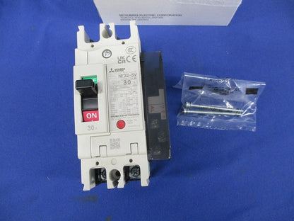 ノーヒューズブレーカ2P30A(アラームスイッチ付) NF32-SV