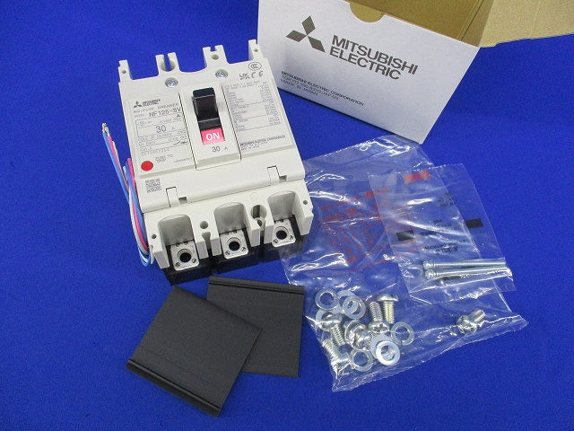 ノーヒューズ遮断器3P30A NF125-SV