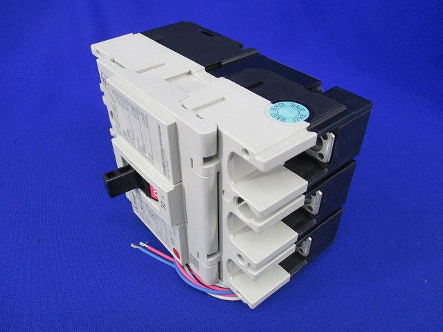 ノーヒューズ遮断器3P30A NF125-SV