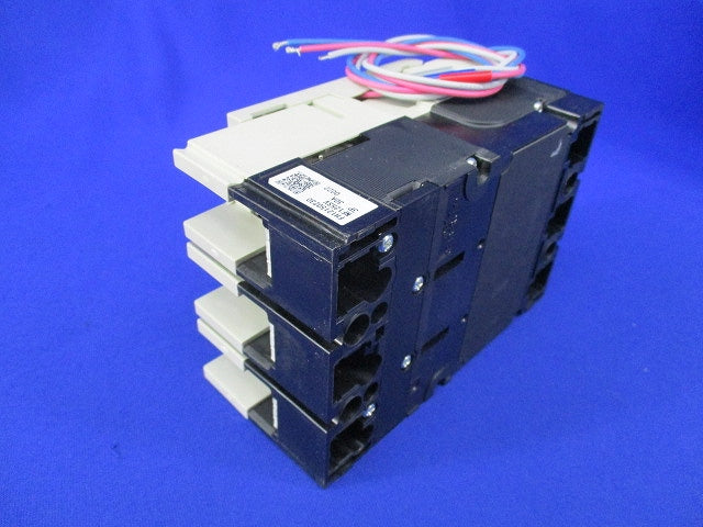 ノーヒューズ遮断器3P30A NF125-SV