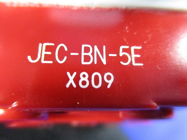 アースターミナル付埋込コンセント(7個入)(ピュアホワイト) JEC-BN-5E