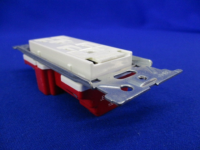 埋込アースターミナル付接地ダブルコンセント(8個入)ピュアホワイト JEC-BN-55GE