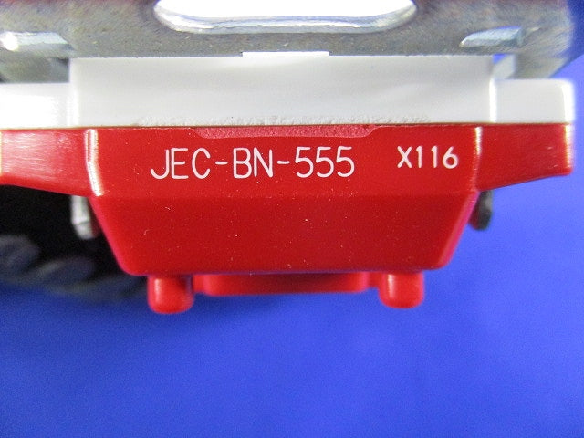 Jワイド トリプルコンセント(10個入)(ピュアホワイト) JEC-BN-555