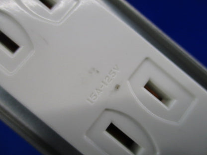 Jワイド トリプルコンセント(10個入)(ピュアホワイト) JEC-BN-555